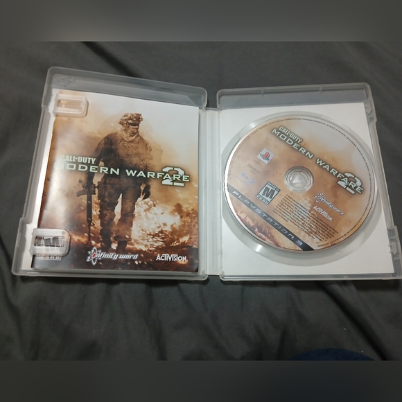 Ps3 edition of modern warfare 2 - Picture 3 of 4